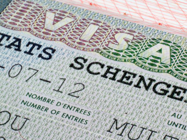Mau Liburan ke Luar Negeri? Inilah Negara Bebas Visa untuk Paspor Indonesia 