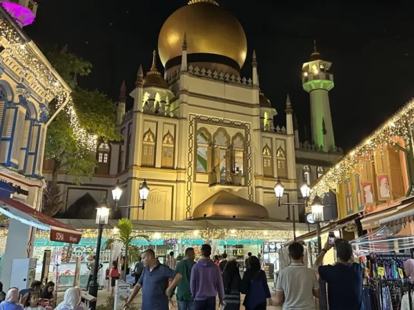Bazar Ramadhan di Kampung Gelam Singapura, Banyak Makanan Lezat